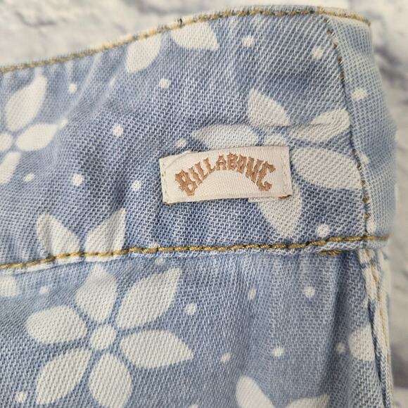 Wrangler X Billabong Women's Perfect Pair Daisy Floral Jeans Blue Chambray sz 28 - Picture 5 of 16